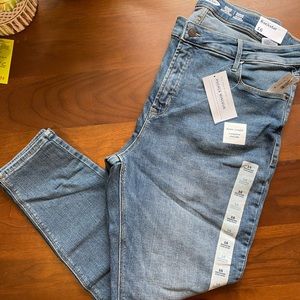 Old Navy high rise Rockstar size 16
